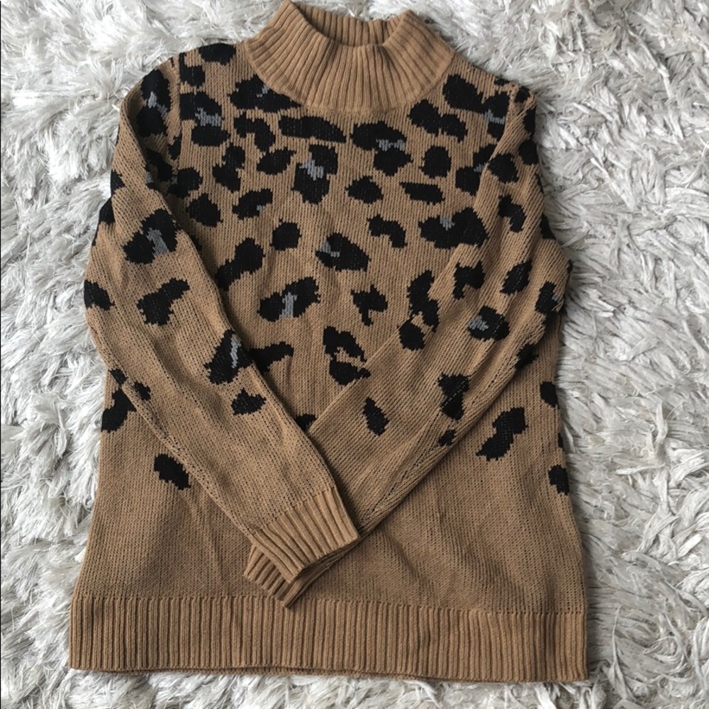 Old Navy leopard print sweater
